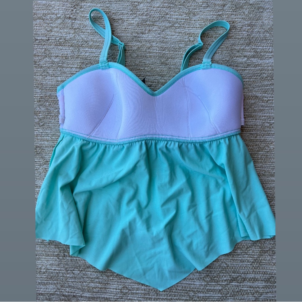 Torrid V shape layered tankini rusted. bust aqua blue turquoise size 1 - Picture 4 of 9